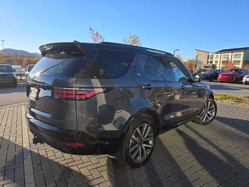 2024 Land Rover Discovery P360 Dynamic SE