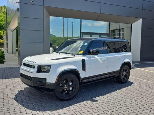 2023 Land Rover Defender 110 X-Dynamic SE