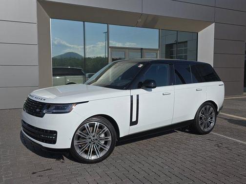 2025 Land Rover Range Rover P530 SE