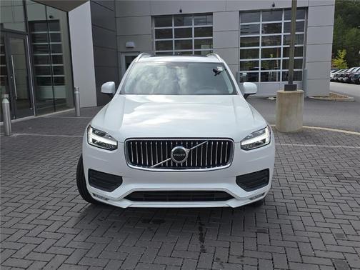 2020 Volvo XC90 T6 Momentum 6 Passenger