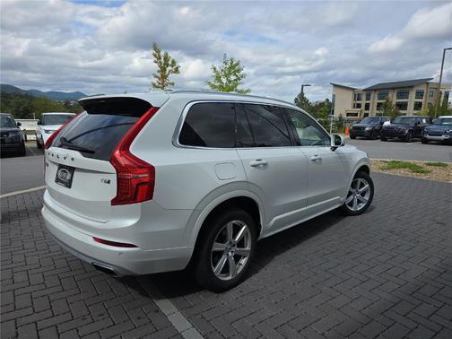 2020 Volvo XC90 T6 Momentum 6 Passenger