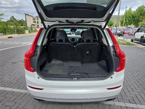 2020 Volvo XC90 T6 Momentum 6 Passenger