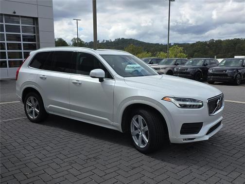 2020 Volvo XC90 T6 Momentum 6 Passenger