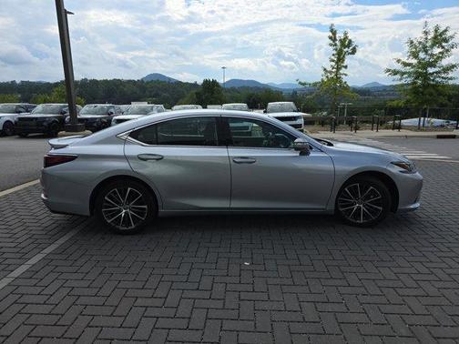 2023 Lexus ES 350