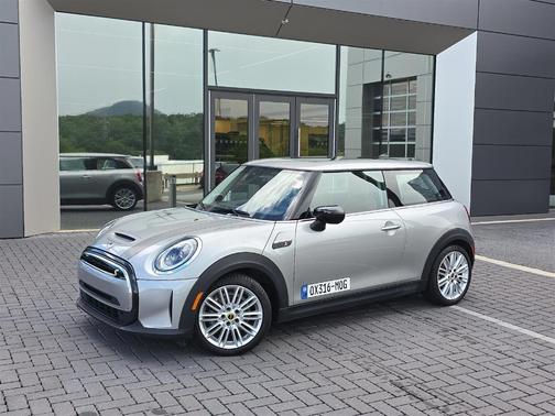 2024 MINI SE Hardtop Cooper