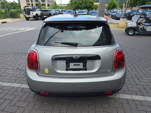 2024 MINI SE Hardtop Cooper