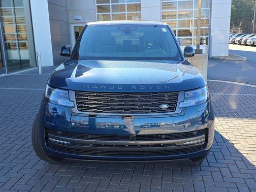 2025 Land Rover Range Rover P400 SE 7 Seat