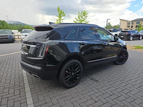 2022 Cadillac XT5 Sport