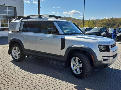 2021 Land Rover Defender 110 SE