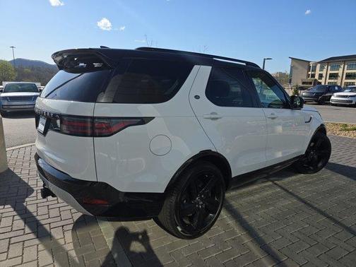2025 Land Rover Discovery P360 Metropolitan Edition