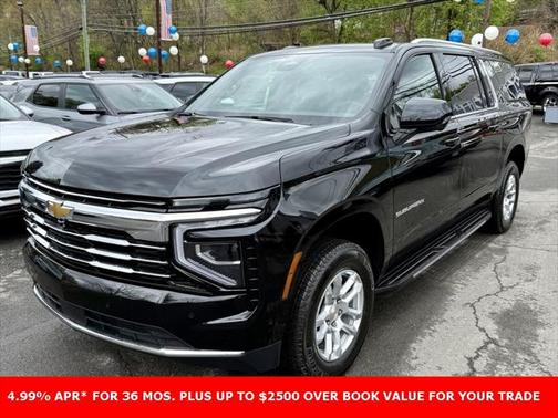 2025 Chevrolet Suburban LT