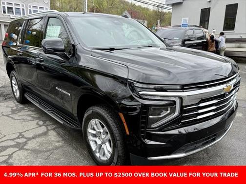 2025 Chevrolet Suburban LT