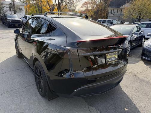 2023 Tesla Model Y Long Range Dual Motor All-Wheel Drive