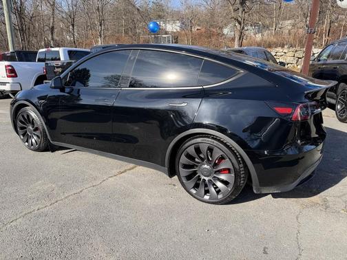 2023 Tesla Model Y Performance Dual Motor All-Wheel Drive