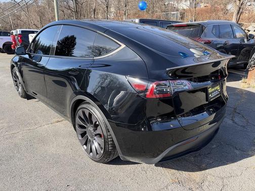 2023 Tesla Model Y Performance Dual Motor All-Wheel Drive