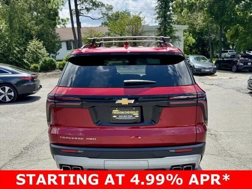 2025 Chevrolet Traverse LT