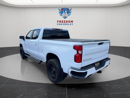 White 2019 Chevrolet Silverado 1500 RST