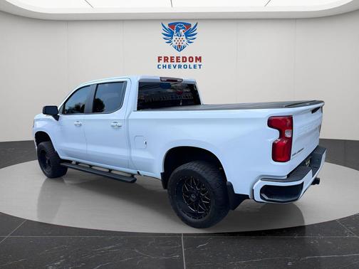 White 2019 Chevrolet Silverado 1500 RST