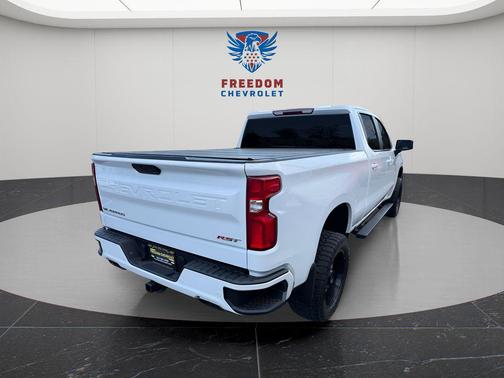 White 2019 Chevrolet Silverado 1500 RST