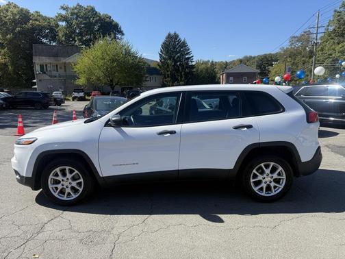 2017 Jeep Cherokee Sport