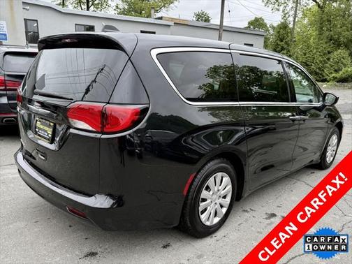 2021 Chrysler Voyager L