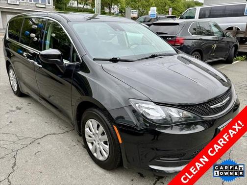 2021 Chrysler Voyager L