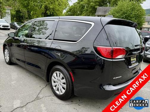 2021 Chrysler Voyager L
