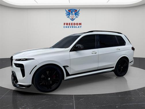 2023 BMW X7 M60i