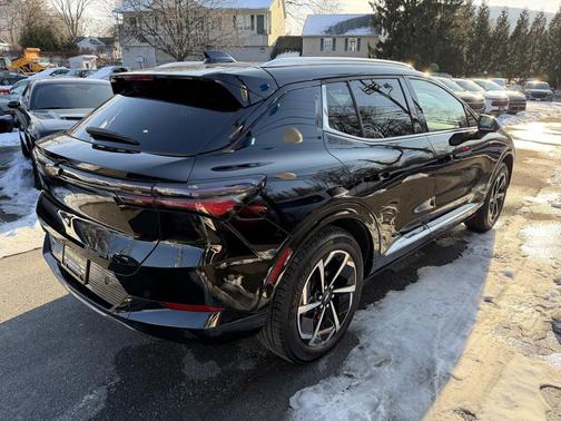 2025 Chevrolet Equinox EV LT
