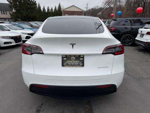 2021 Tesla Model Y Long Range Dual Motor All-Wheel Drive