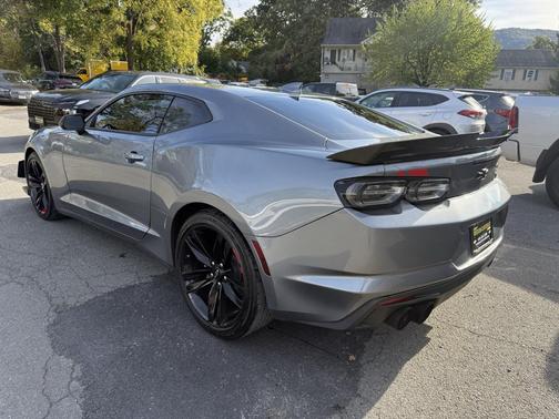 2022 Chevrolet Camaro RWD Coupe LT1