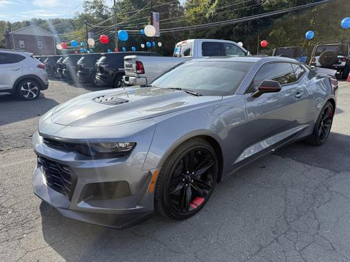 2022 Chevrolet Camaro RWD Coupe LT1