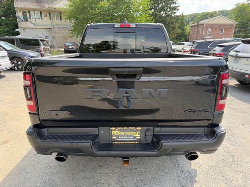 Diamond Black Crystal Pearlcoat 2022 RAM 1500 Rebel