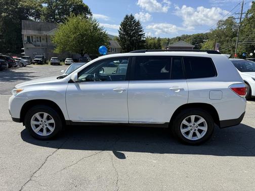 2012 Toyota Highlander SE