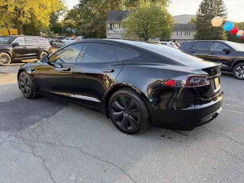 2021 Tesla Model S Plaid
