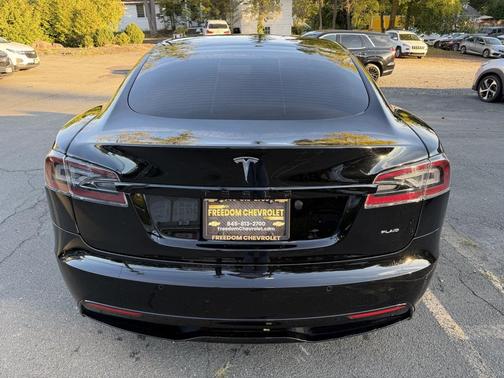 2021 Tesla Model S Plaid