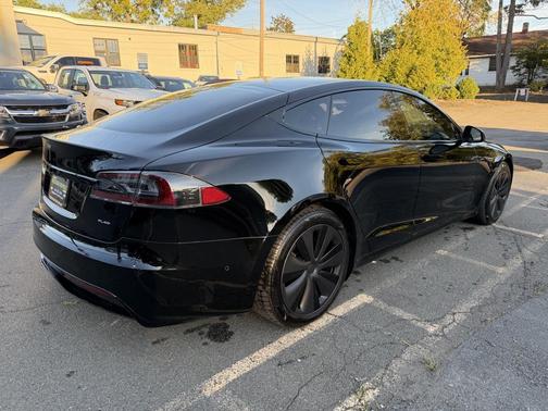 2021 Tesla Model S Plaid