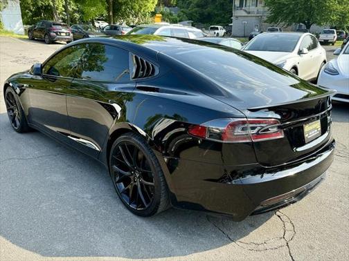 2021 Tesla Model S Plaid