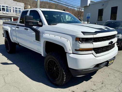 2018 Chevrolet Silverado 1500 Custom