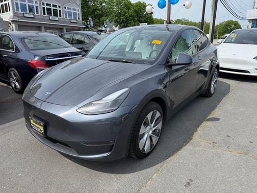 Deep Blue Metallic 2023 Tesla Model Y Long Range Dual Motor All-Wheel Drive