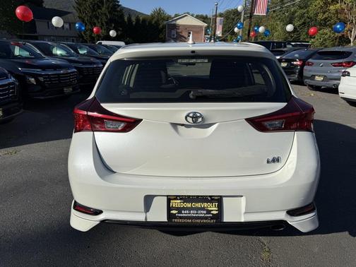 2017 Toyota Corolla iM Base