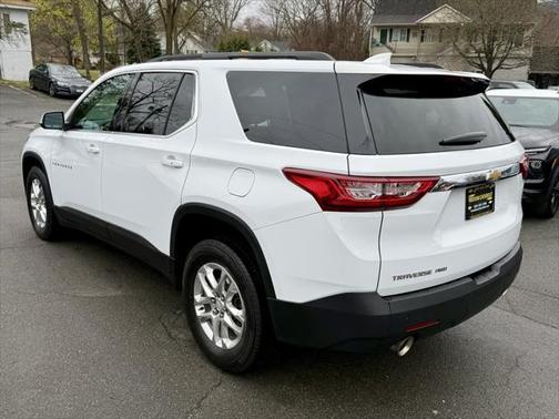 2021 Chevrolet Traverse LT Cloth