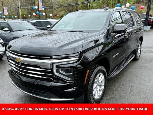 2025 Chevrolet Suburban LT