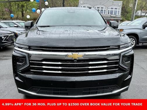 2025 Chevrolet Suburban LT