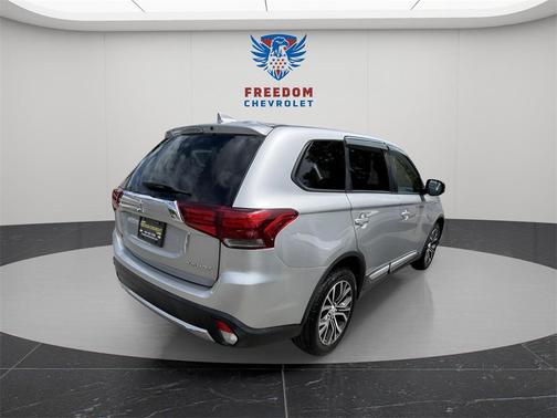 2018 Mitsubishi Outlander ES