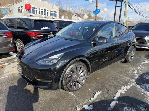 2024 Tesla Model Y Performance Dual Motor All-Wheel Drive