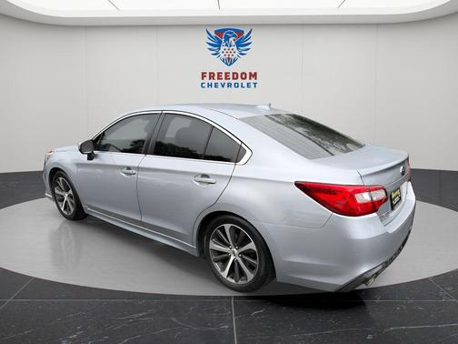 Ice Silver Metallic 2019 Subaru Legacy Limited