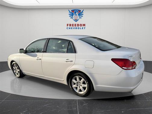 2005 Toyota Avalon XL