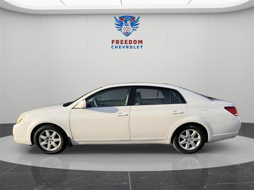 2005 Toyota Avalon XL