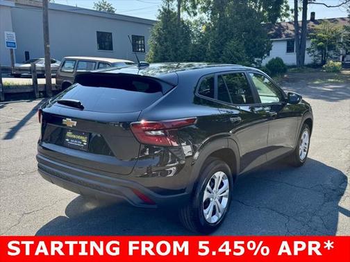 2025 Chevrolet Trax LS